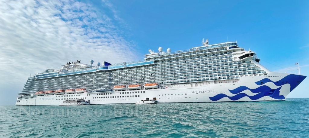 Princess Cruises announces the Queen’s Platinum Jubilee celebrations onboard UK homeport ships.